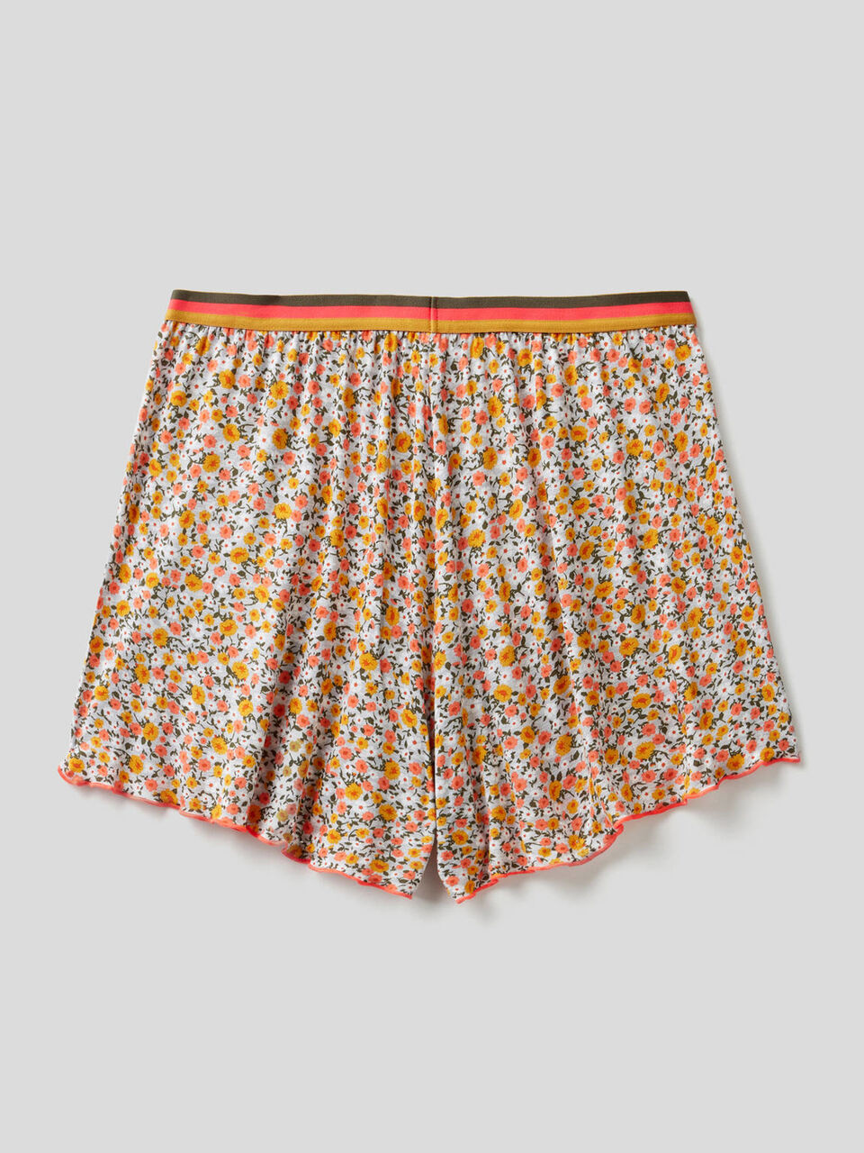 Fließende Shorts image number 2
