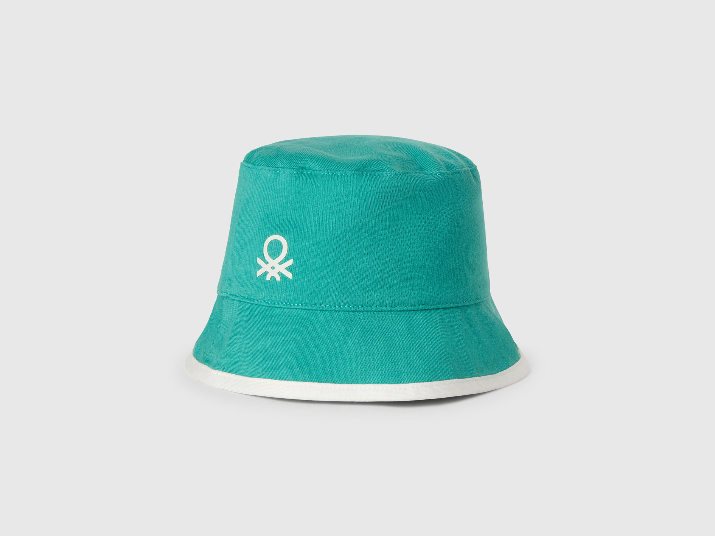 HAT Jungen image number 0