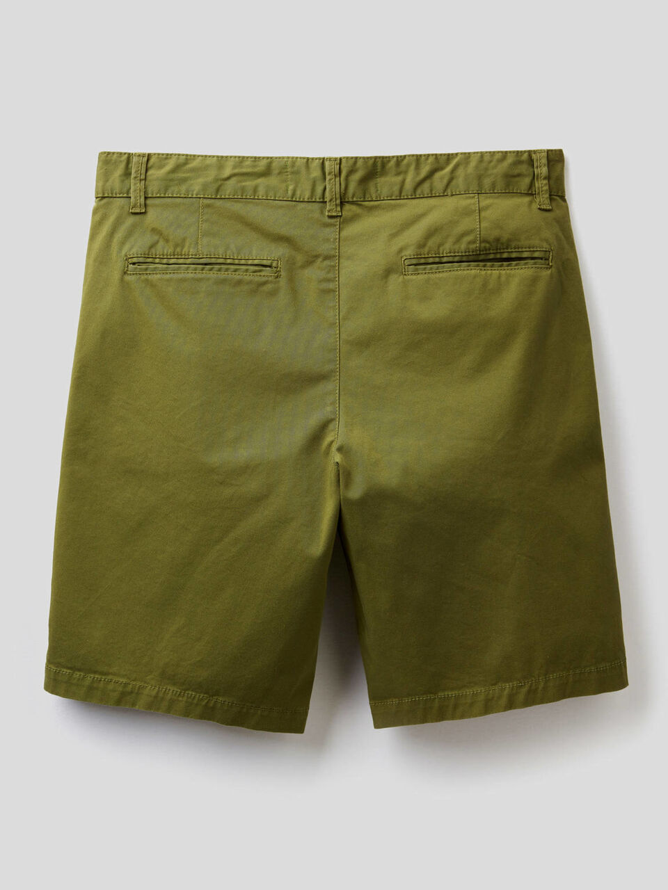 Chino bermudas in stretch cotton image number 2