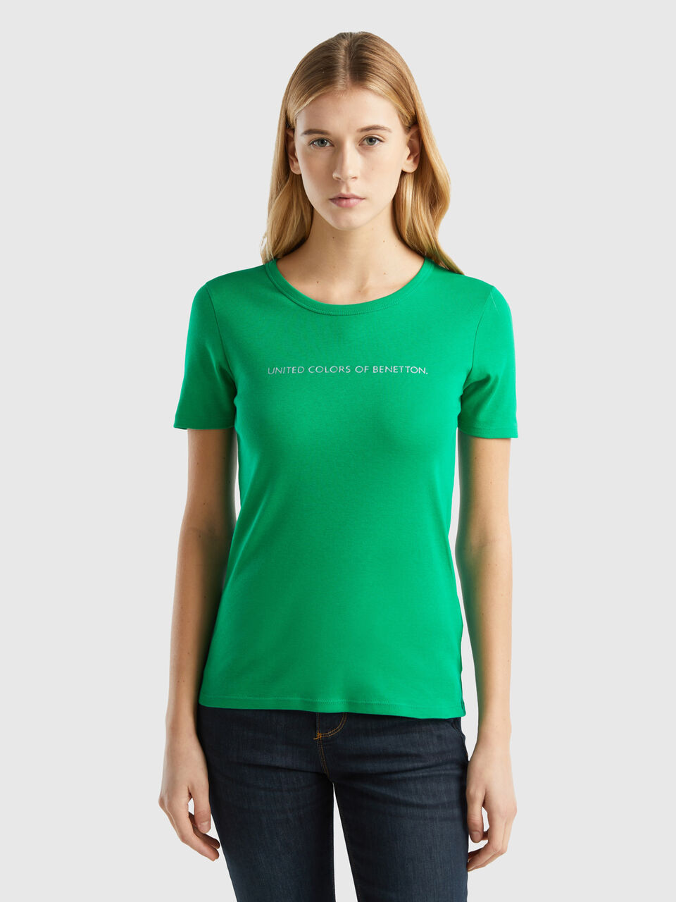 T-Shirt aus 100% - Benetton Grün mit Baumwolle Logoprint | glitzerndem