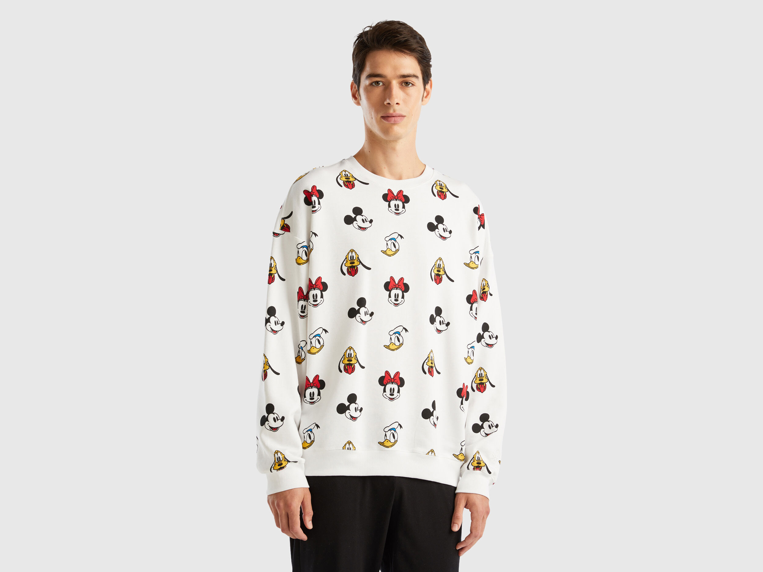 White discount disney sweatshirt