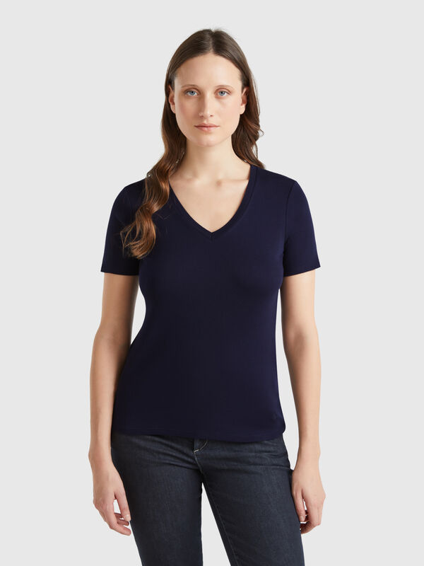 T-Shirt in Dunkelblauer aus reiner Baumwolle mit V-Ausschnitt Damen