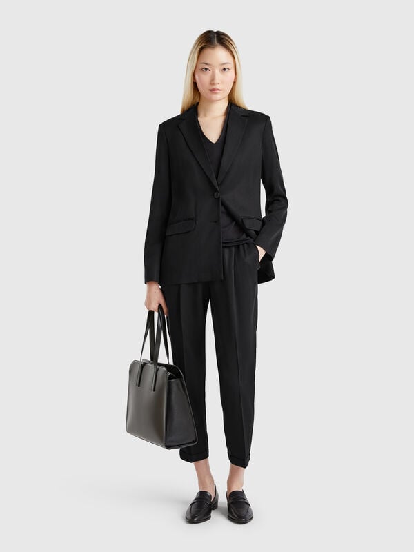 Fließende Hose mit Bündchen Damen