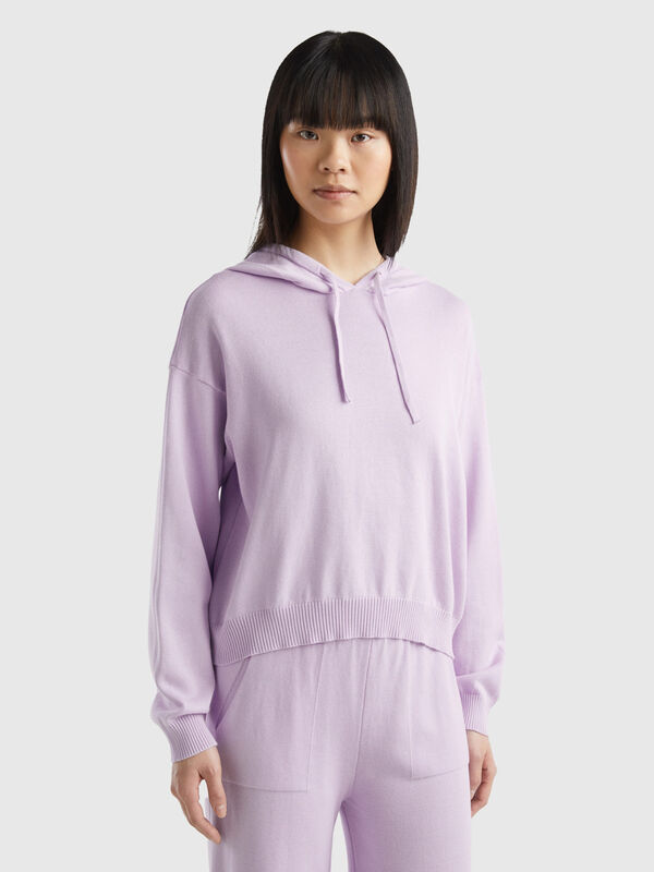 Pull à capuche et cordon de serrage Femme