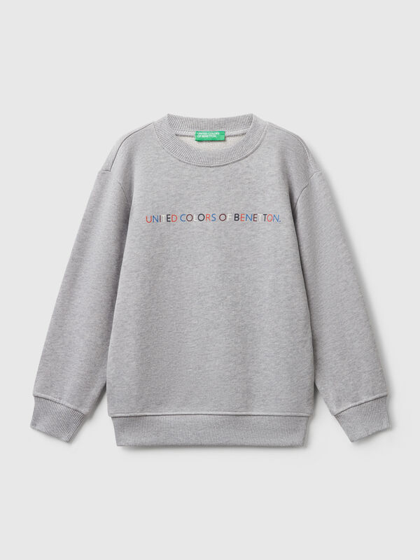 Sweatshirt mit normaler Passform und Aufdruck Jungen