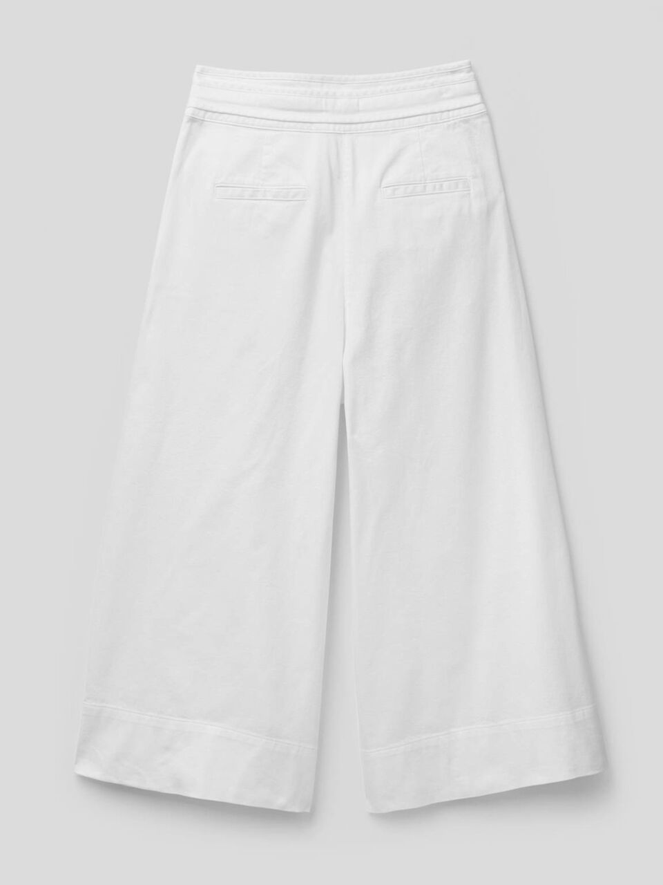 Cropped-Hose mit weitem Bein image number 2
