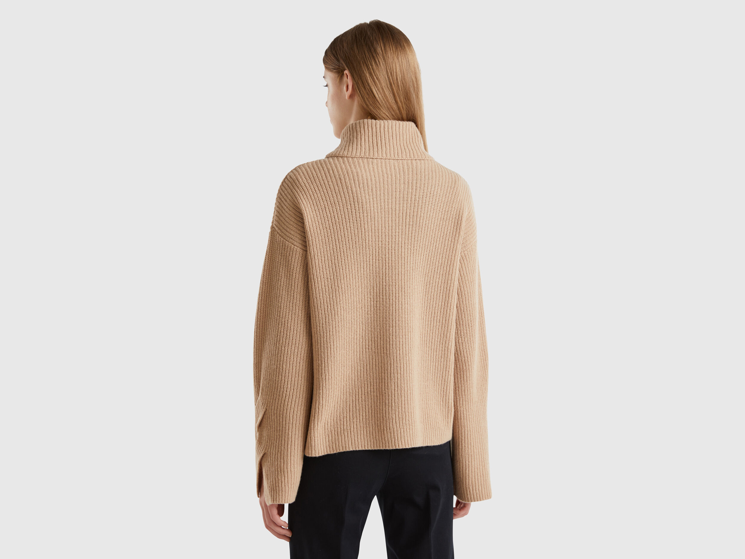 Turtleneck with wide collar Camel Benetton