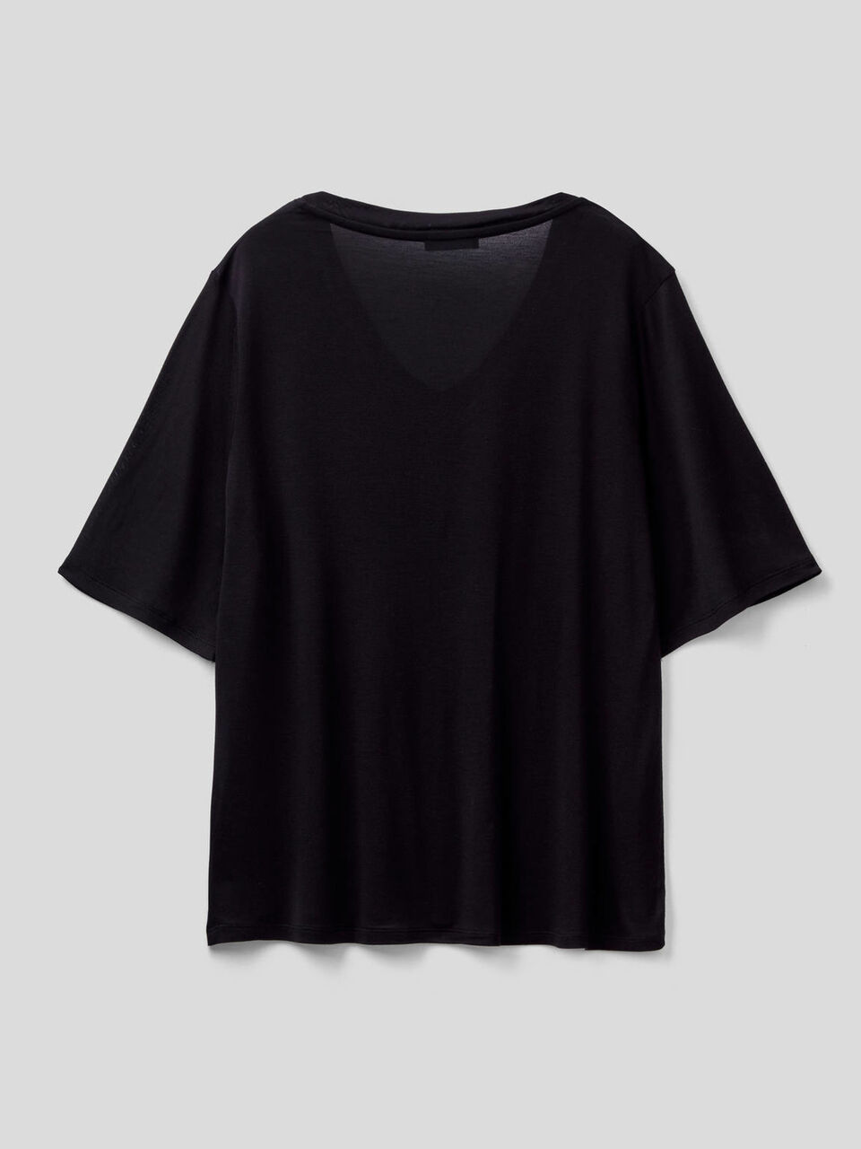 Blouse avec col en V image number 2