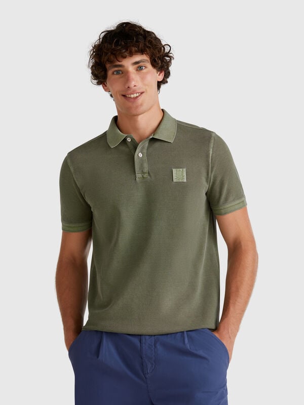 Militärgrünes Poloshirt mit normaler Passform Herren