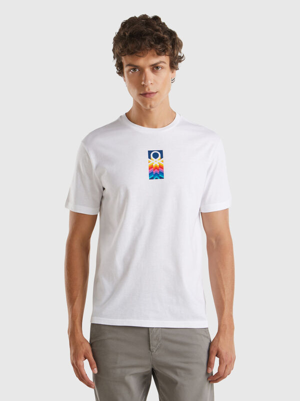 T-shirt blanc en coton bio à logo multicolore Homme