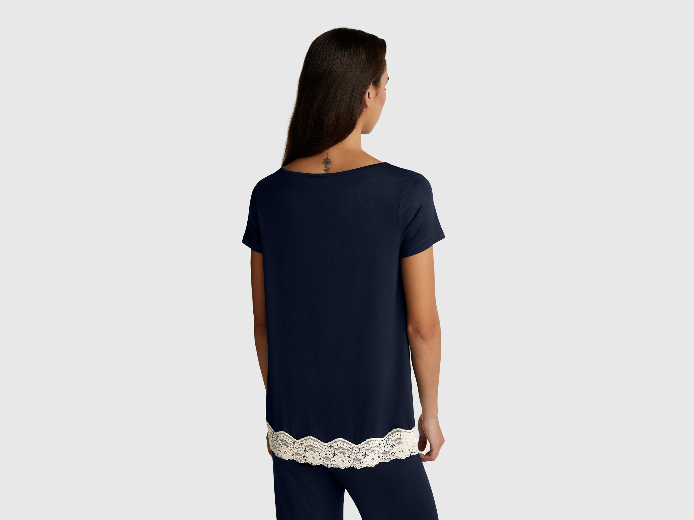 T-SHIRT Damen image number 1