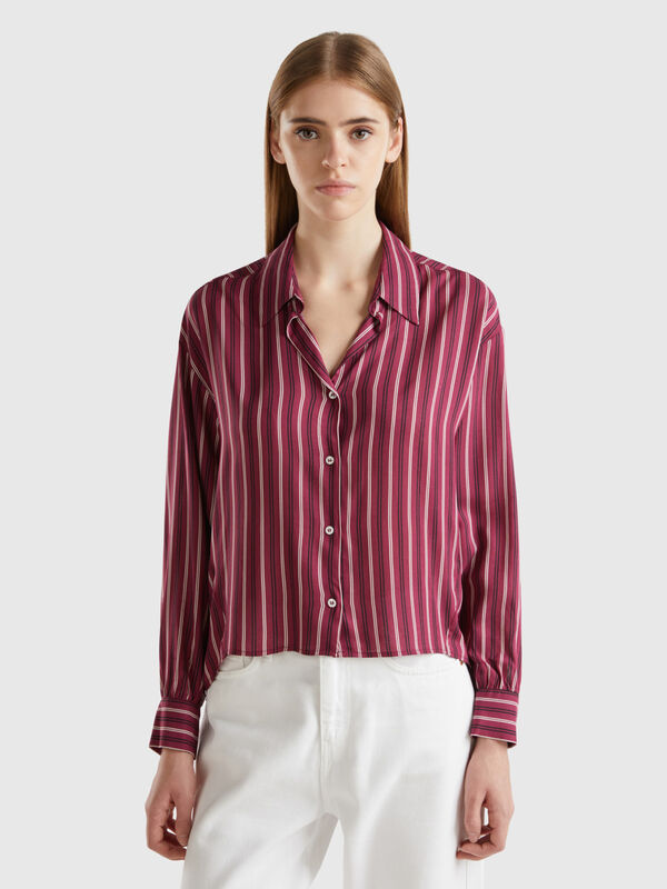 Camicia a righe con scollo a V Donna