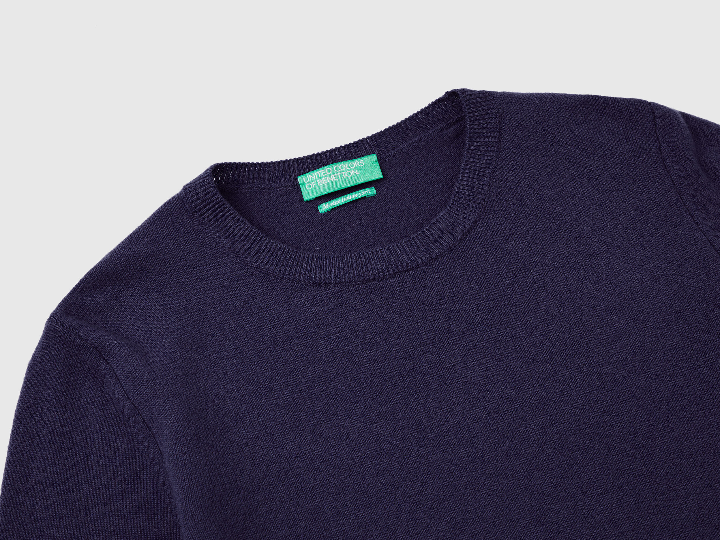 Pull bleu fonc col rond en laine M rinos