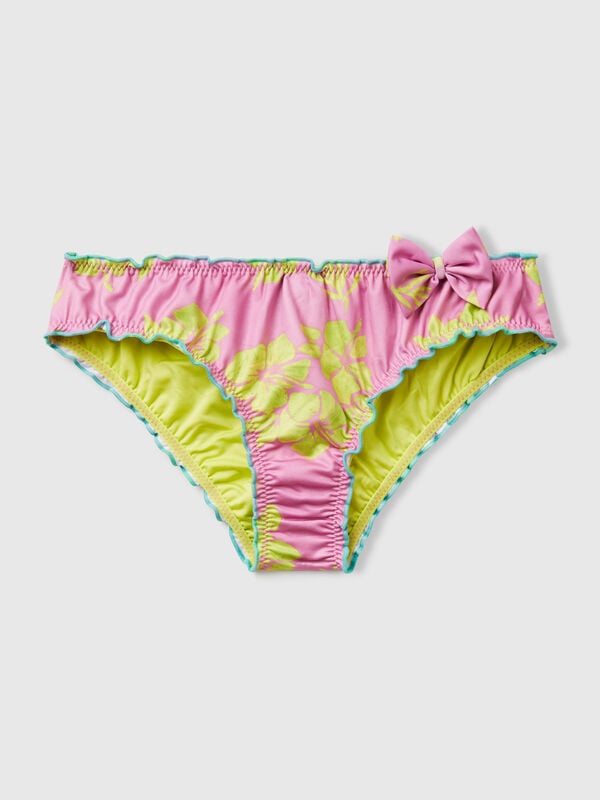Badeshorts mit Blumendruck Mädchen