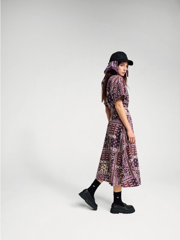 Longuette-Kleid mit Bandana-Print Damen