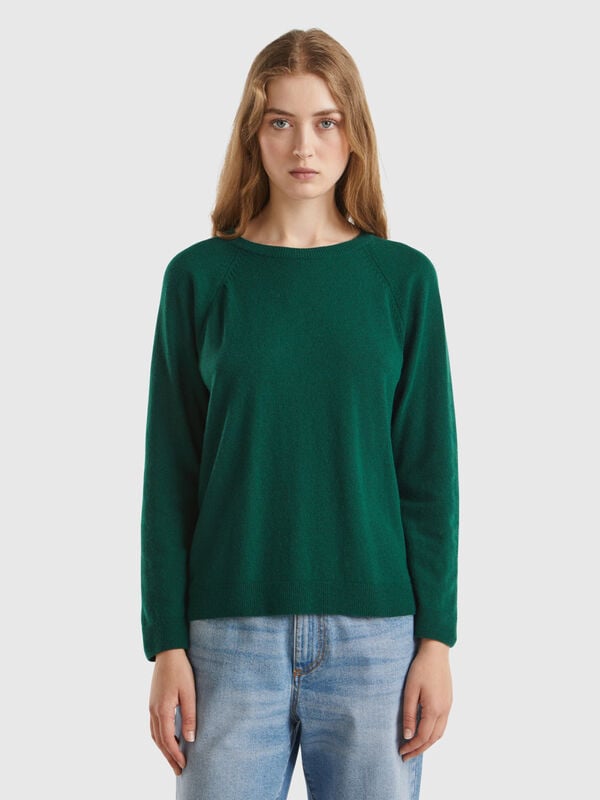 Maglia girocollo verde bosco in misto lana e cashmere Donna