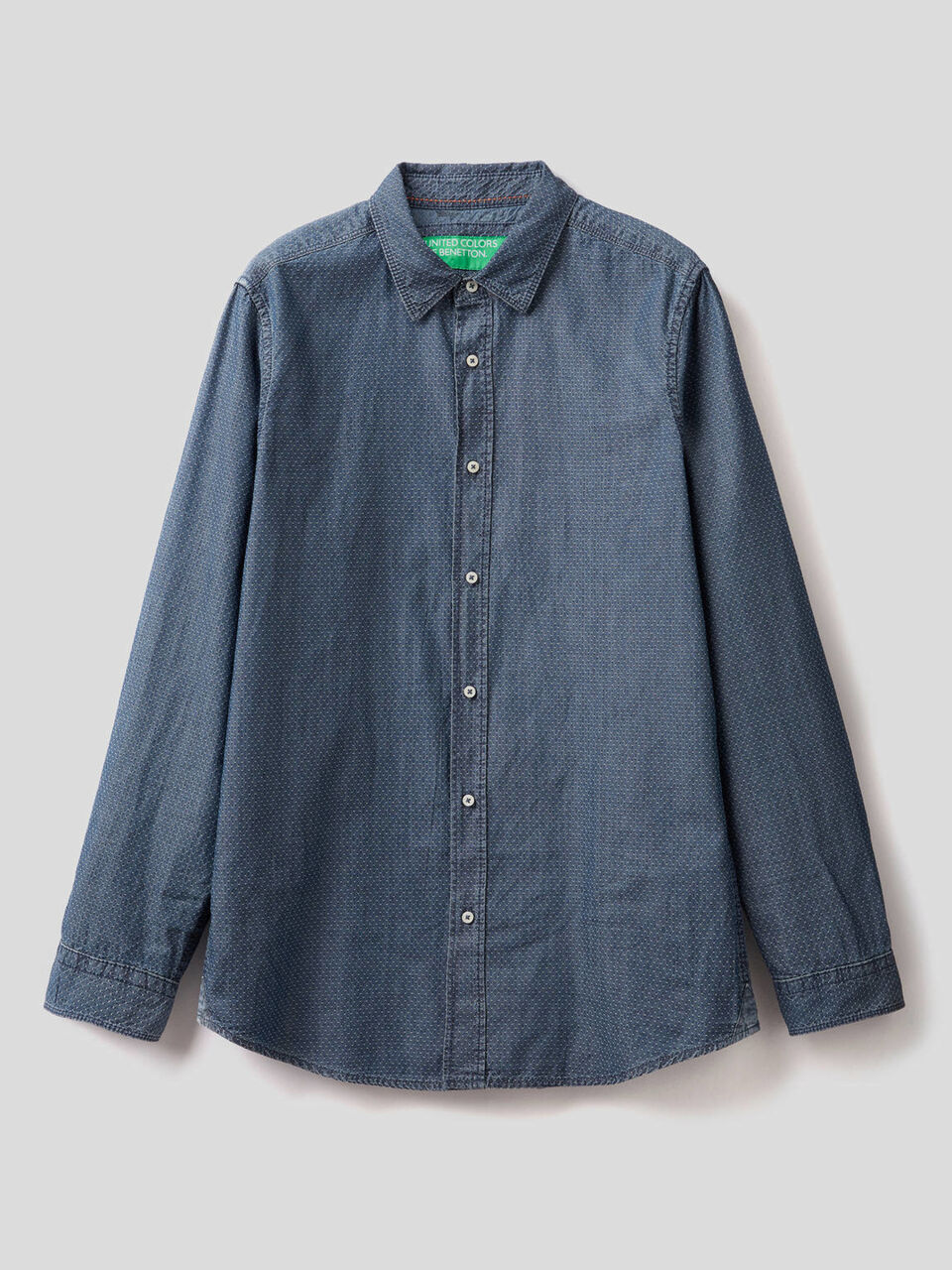 Chemise coupe slim en 100% coton image number 1
