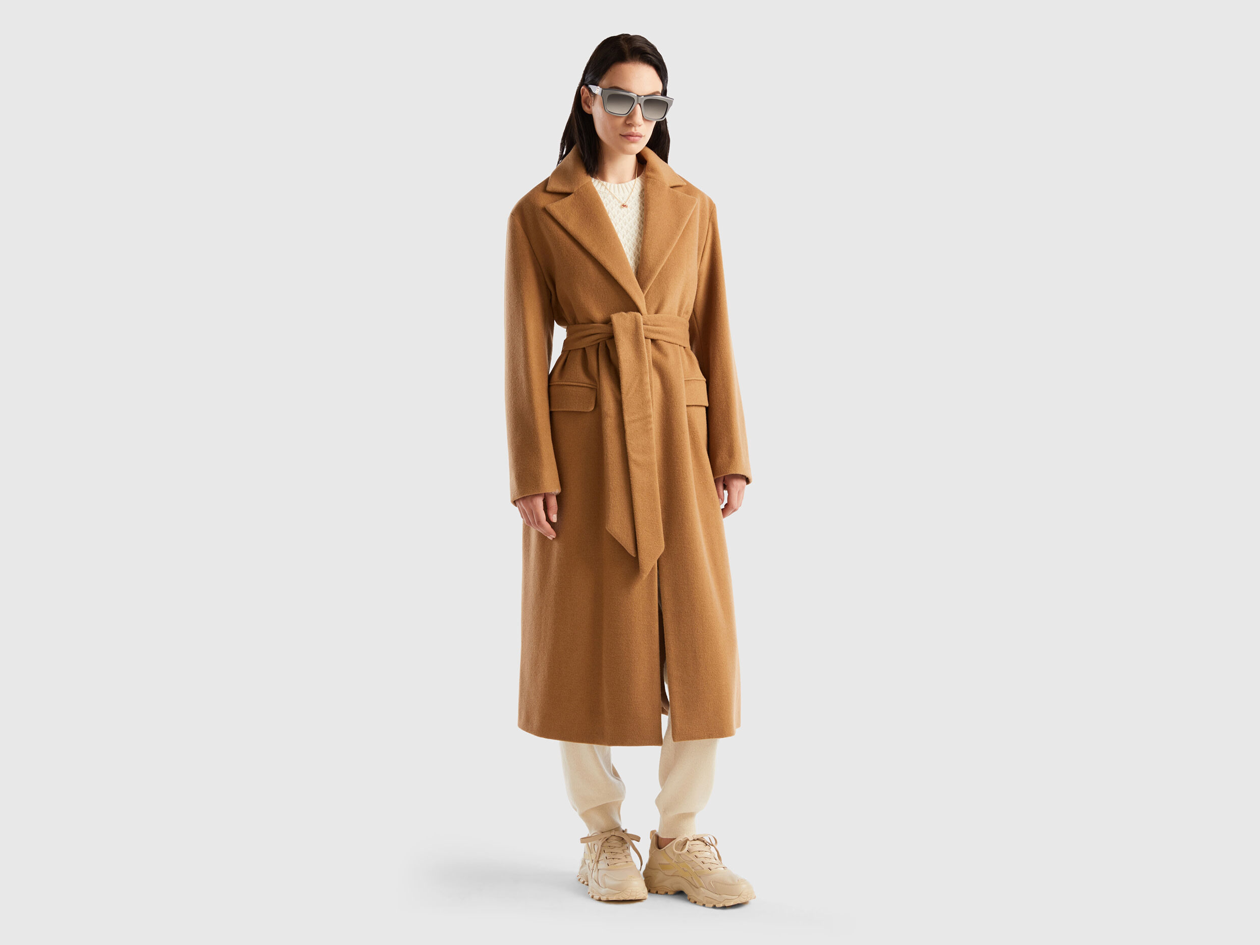 Manteau long avec ceinture