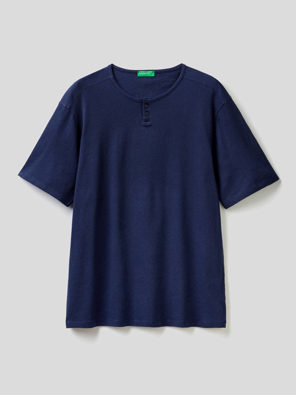 T-shirt serafino in misto lino image number 1