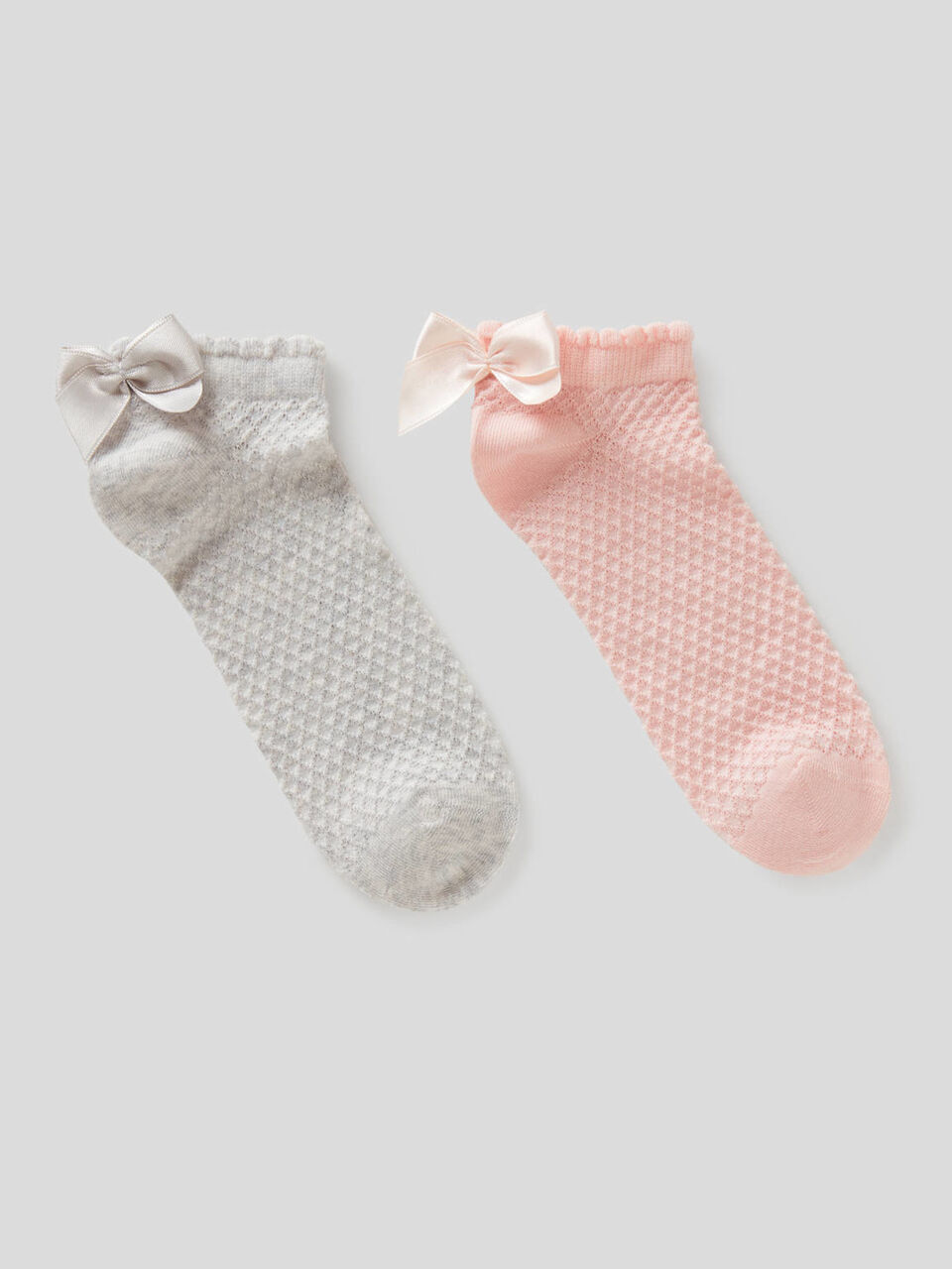Zwei Paar Socken mit Schleife image number 1