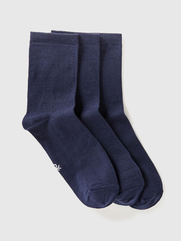 Trois paires de chaussettes courtes