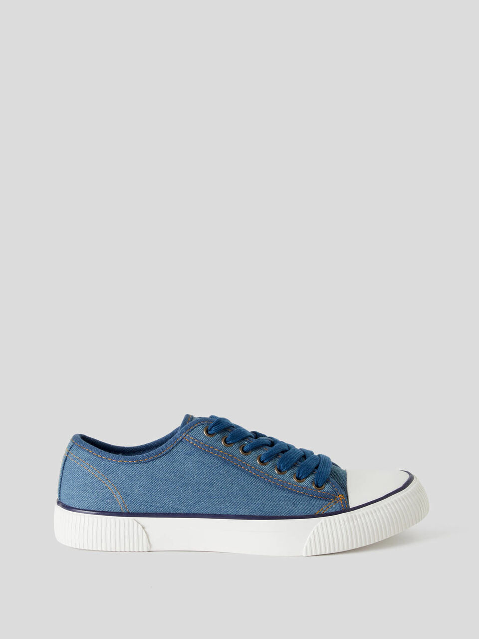 Sneakers en pur coton image number 1