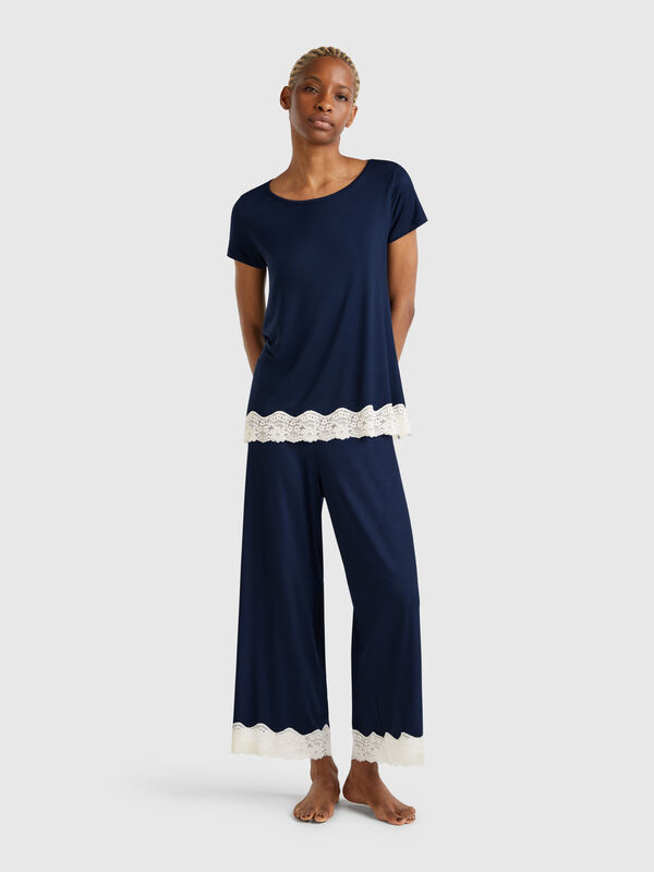 Pantalon 3/4 avec détails en dentelle Femme
