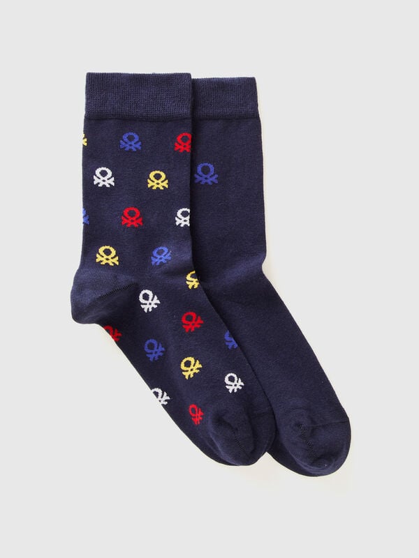 Deux paires de chaussettes hautes à logos