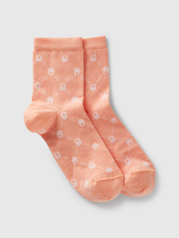 Chaussettes roses avec logos