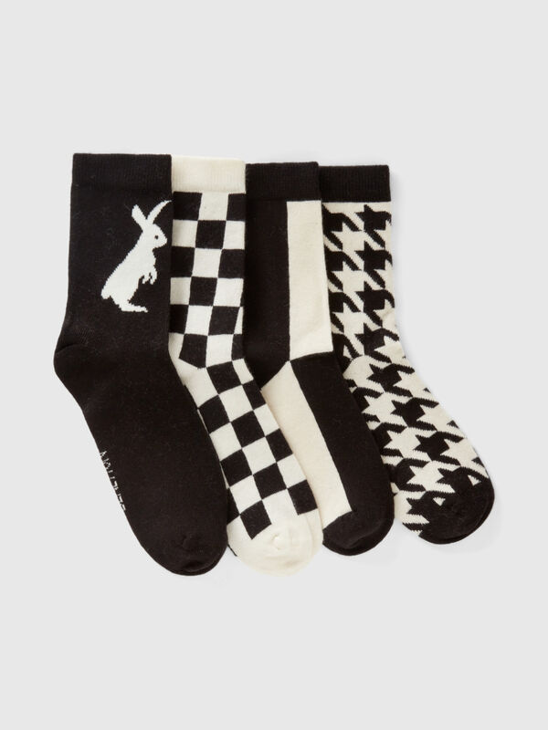 Set mit Jacquard-Socken in Weiß und Schwarz Jungen