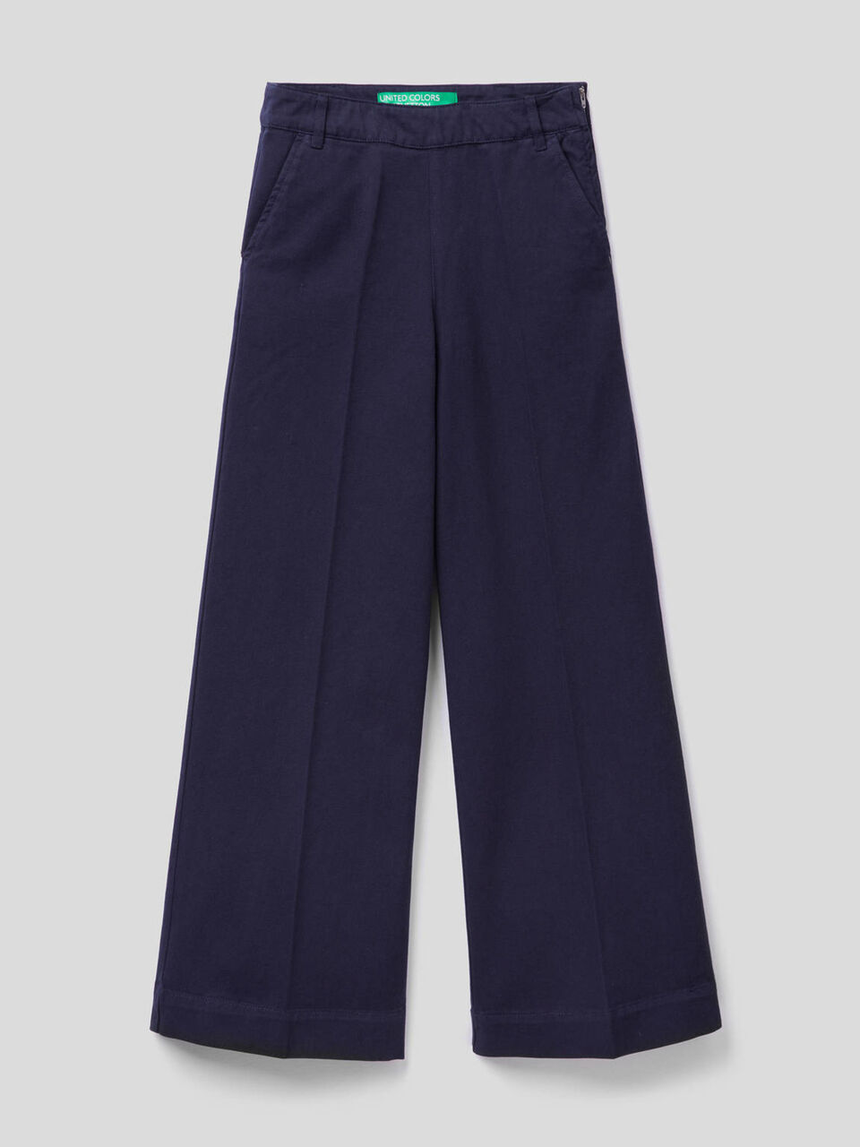 Pantalon avec coupe large en coton image number 1