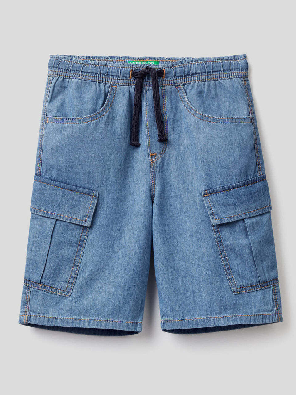 Bermuda cargo en chambray de coton image number 1