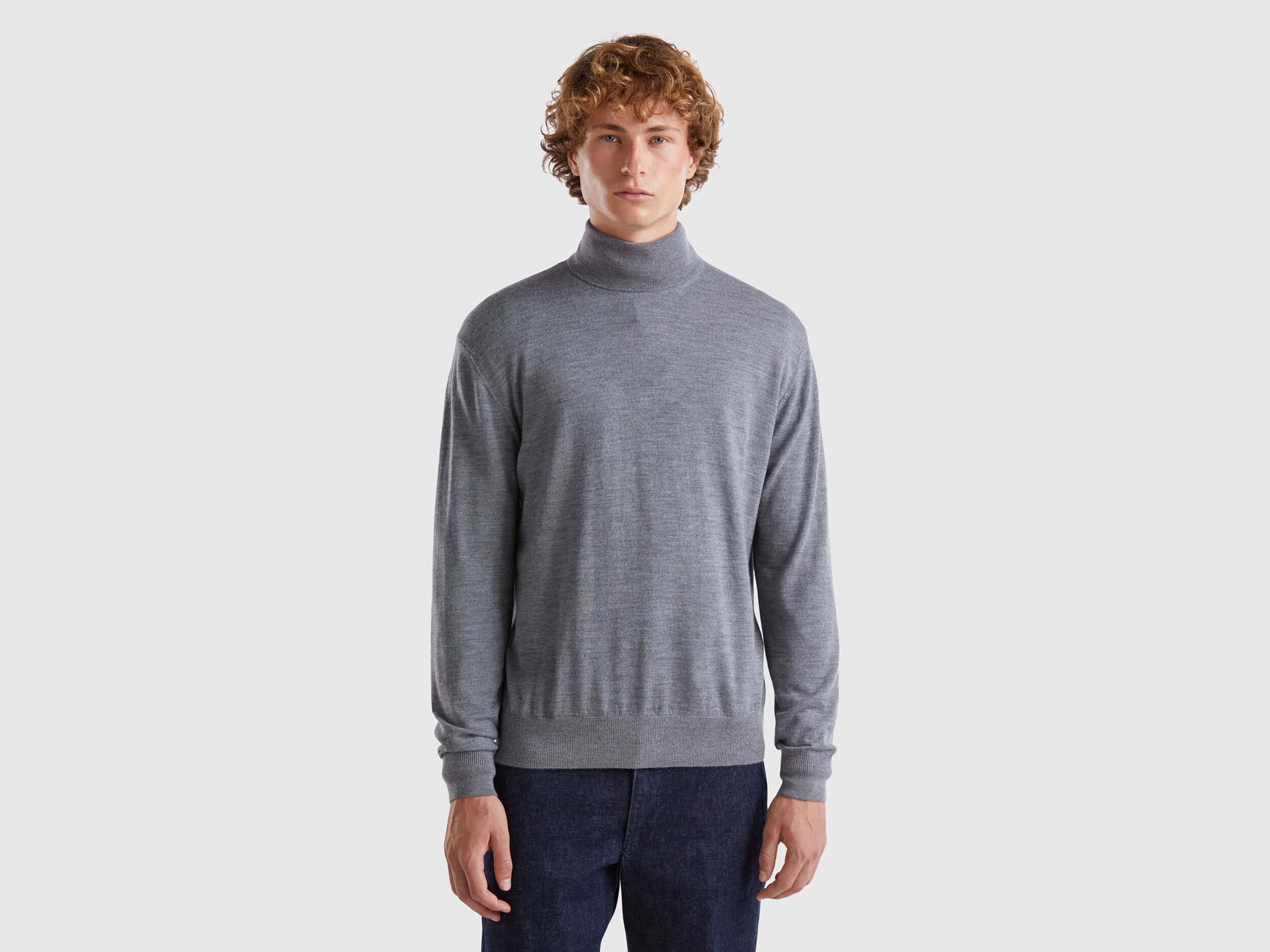 Grey wool turtleneck deals