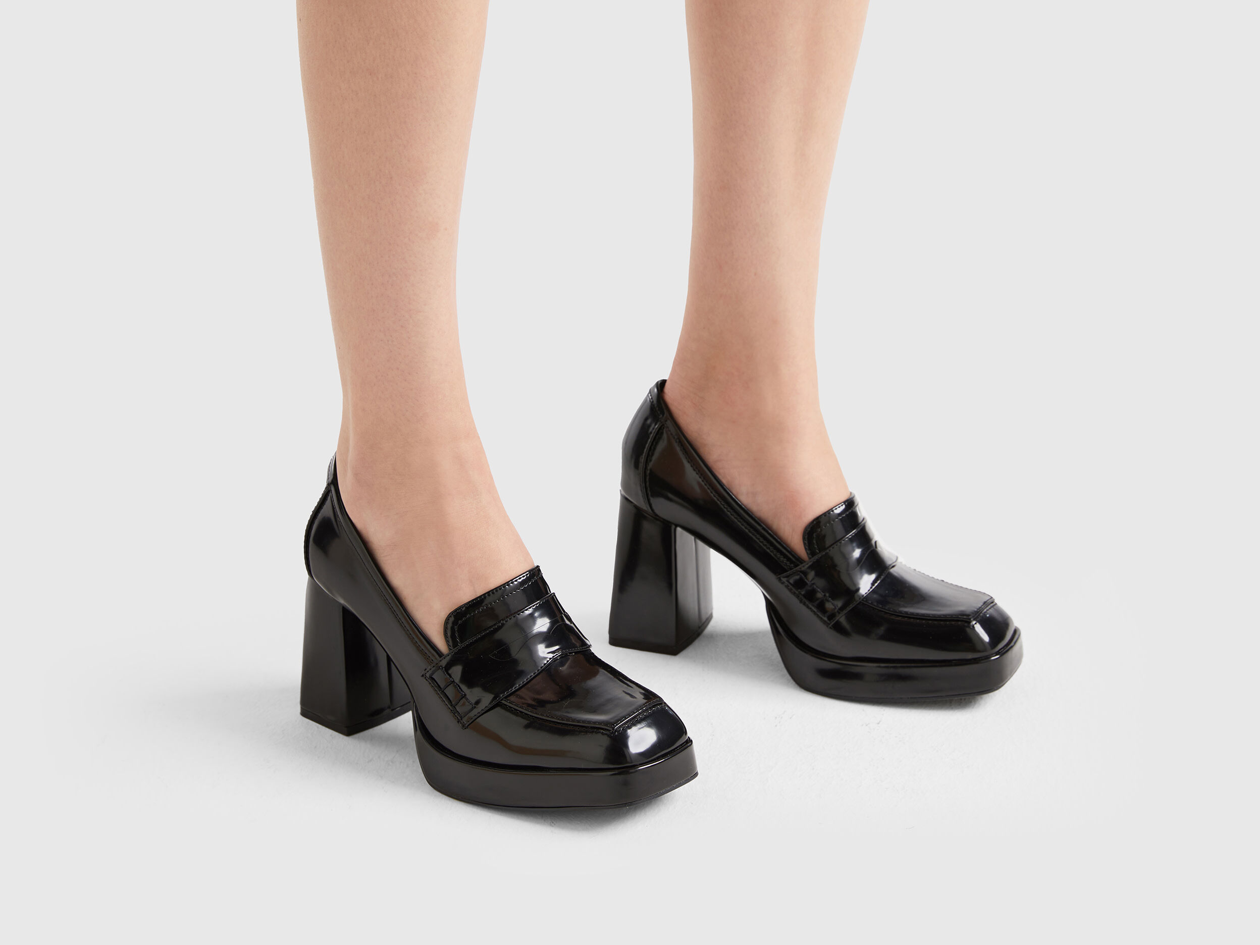 Mocassini sale con tacco