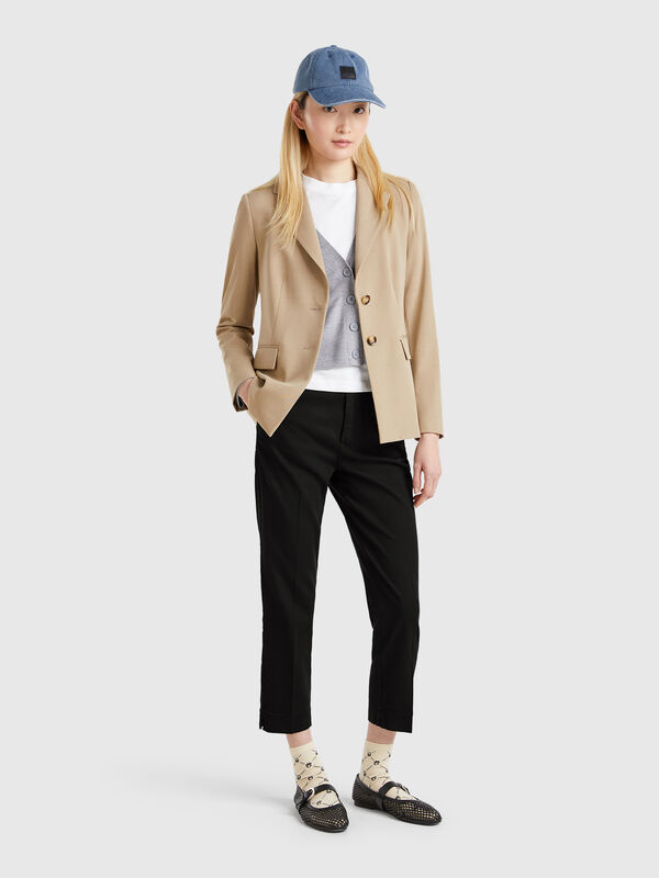 Kurze Chinohose aus Stretch-Baumwolle Damen
