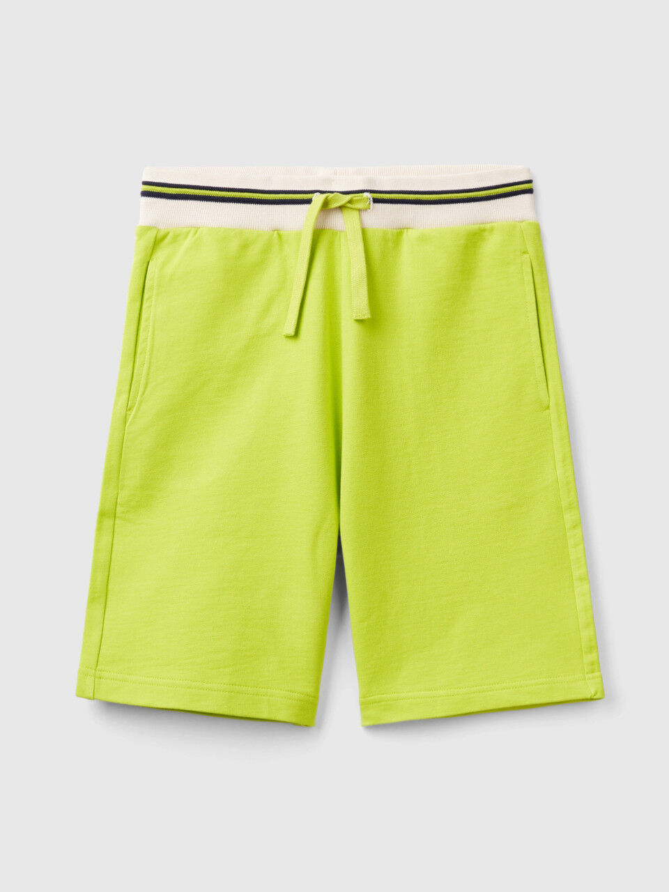 Pantaloni corti Bambino e Bermuda Nuova Collezione Online