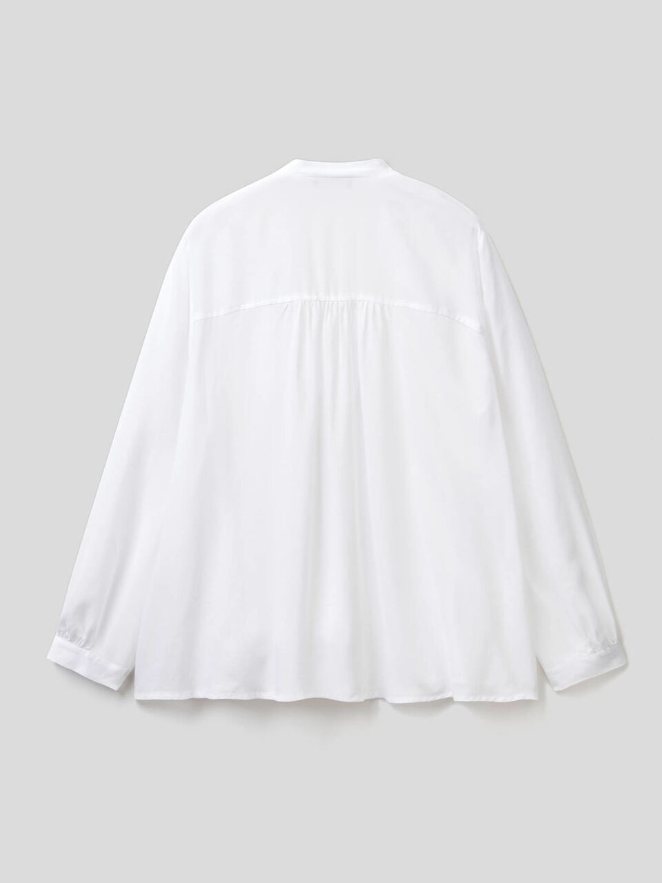 Blouse légère en viscose mélangée image number 2