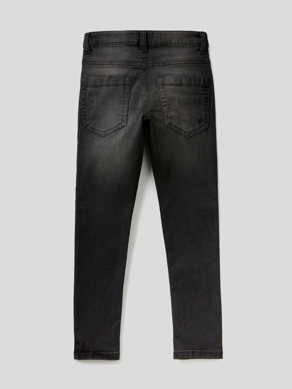 Jeans cinq poches coupe skinny image number 2