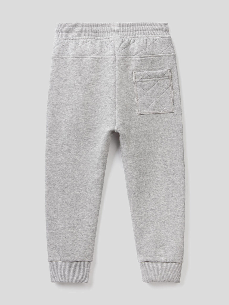 Hose aus Sweatstoff mit Details im Lochmuster image number 2