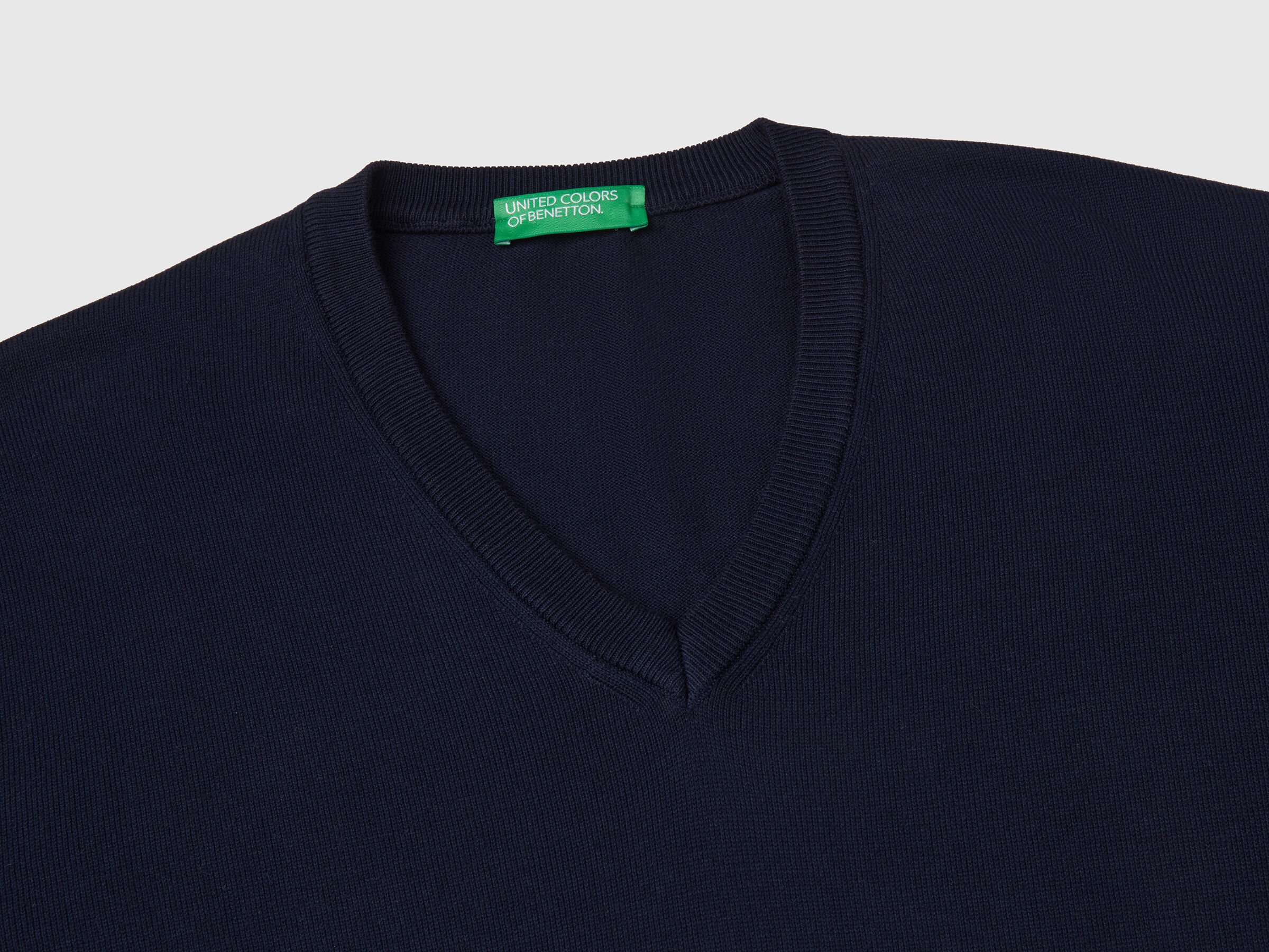 V NECK SWEATER L/S Men image number 5