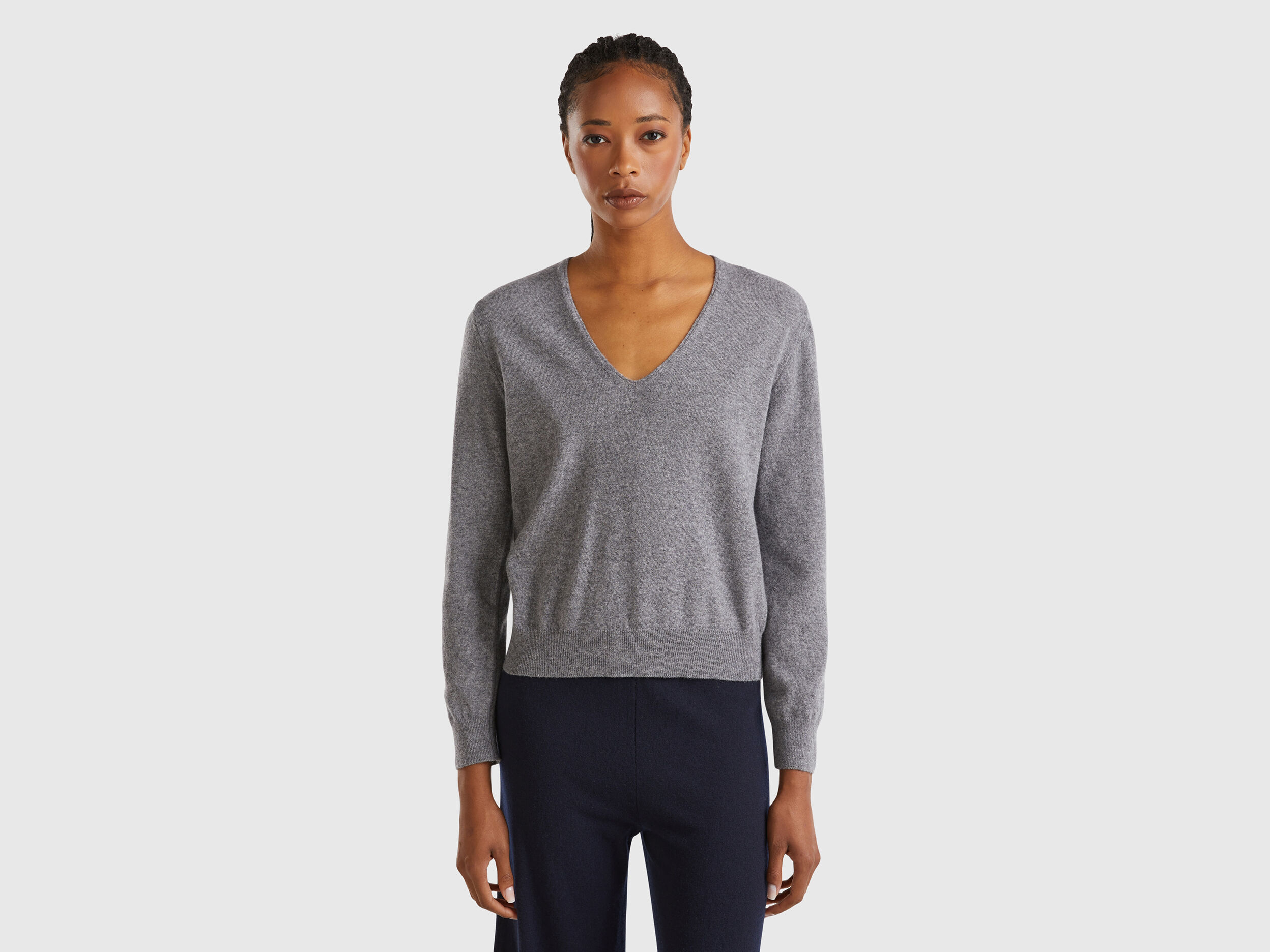 V neck pullover women's sales