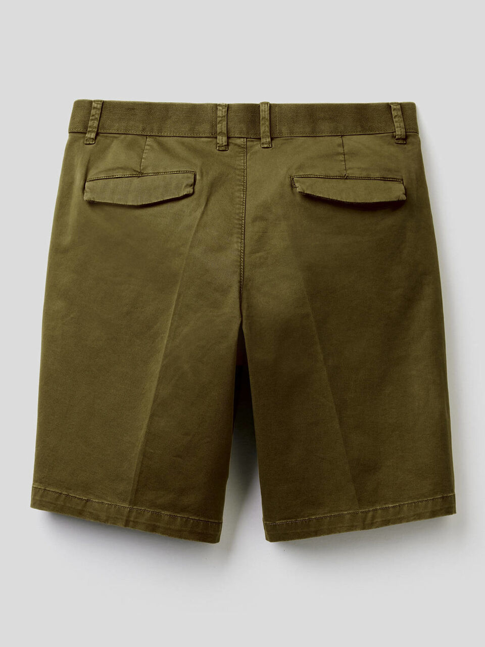 Bermuda modèle chino image number 2