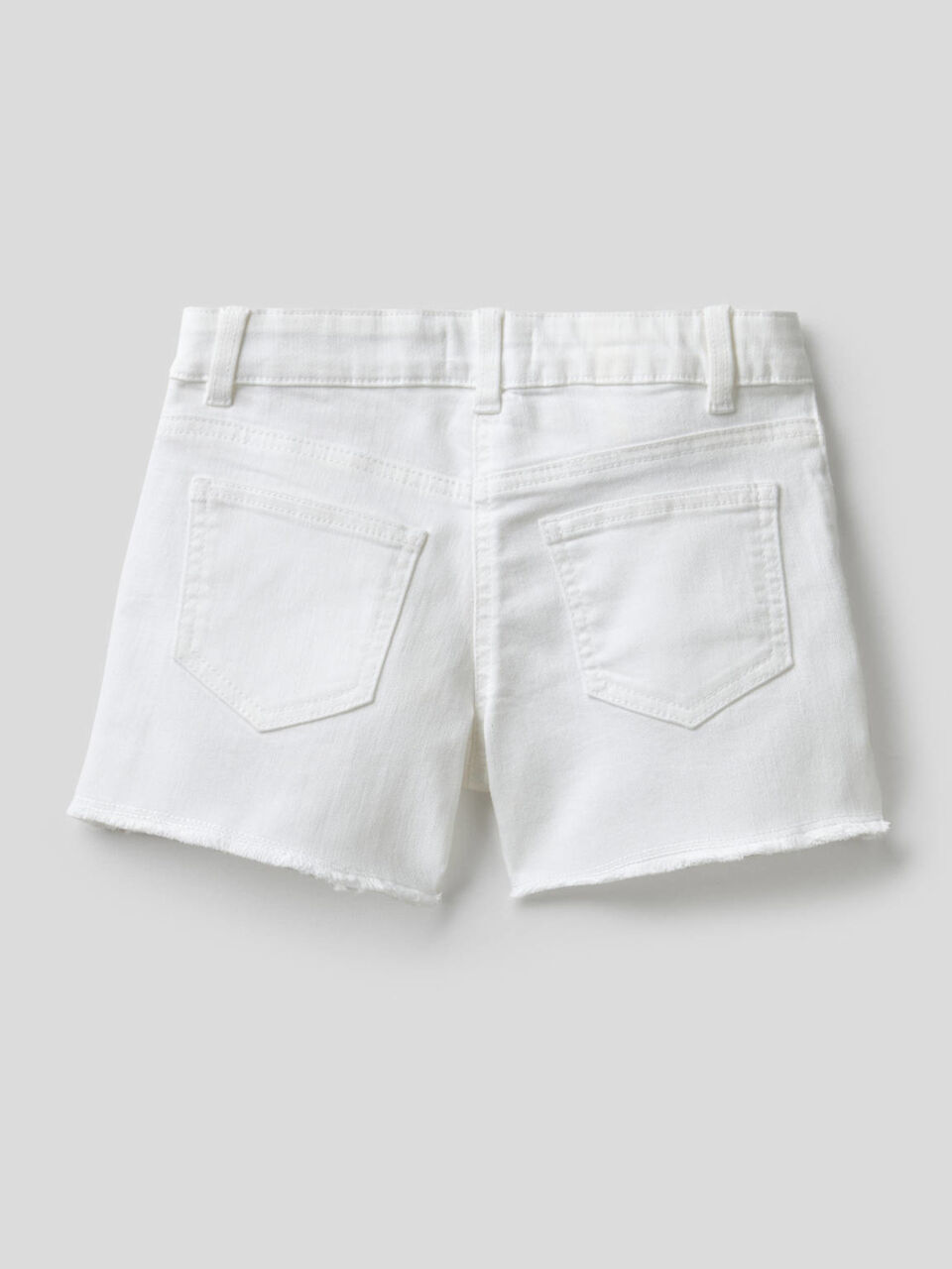 Short en mélange de coton stretch image number 2