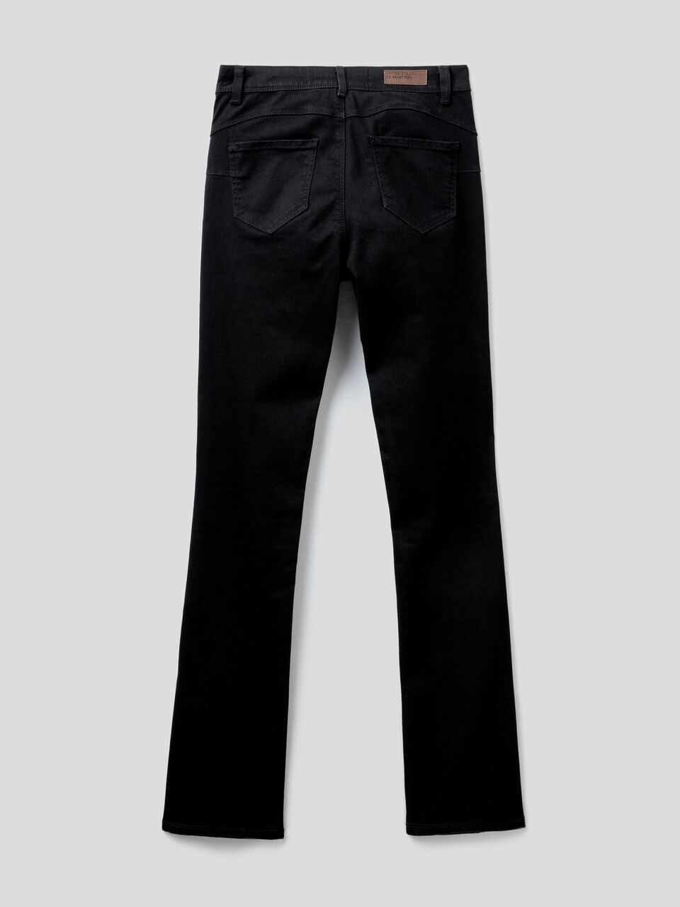 Push-Up-Jeans mit Bootcut image number 2