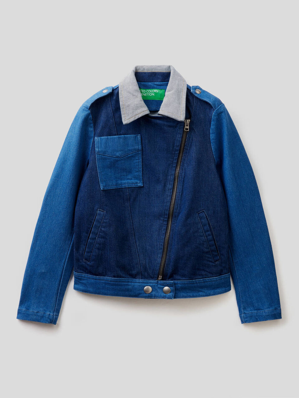 Nietenjacke aus Denim mit Patchwork-Design image number 1