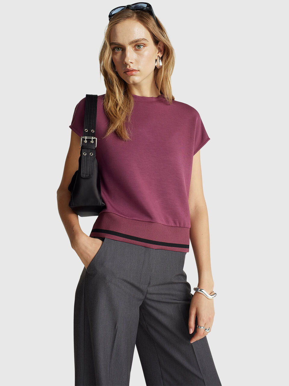 SLEEVELESS SWEATER Femme image number null