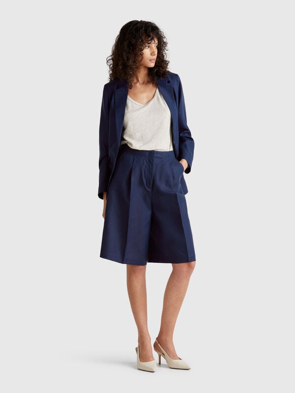 Knee-length bermudas in linen blend Women
