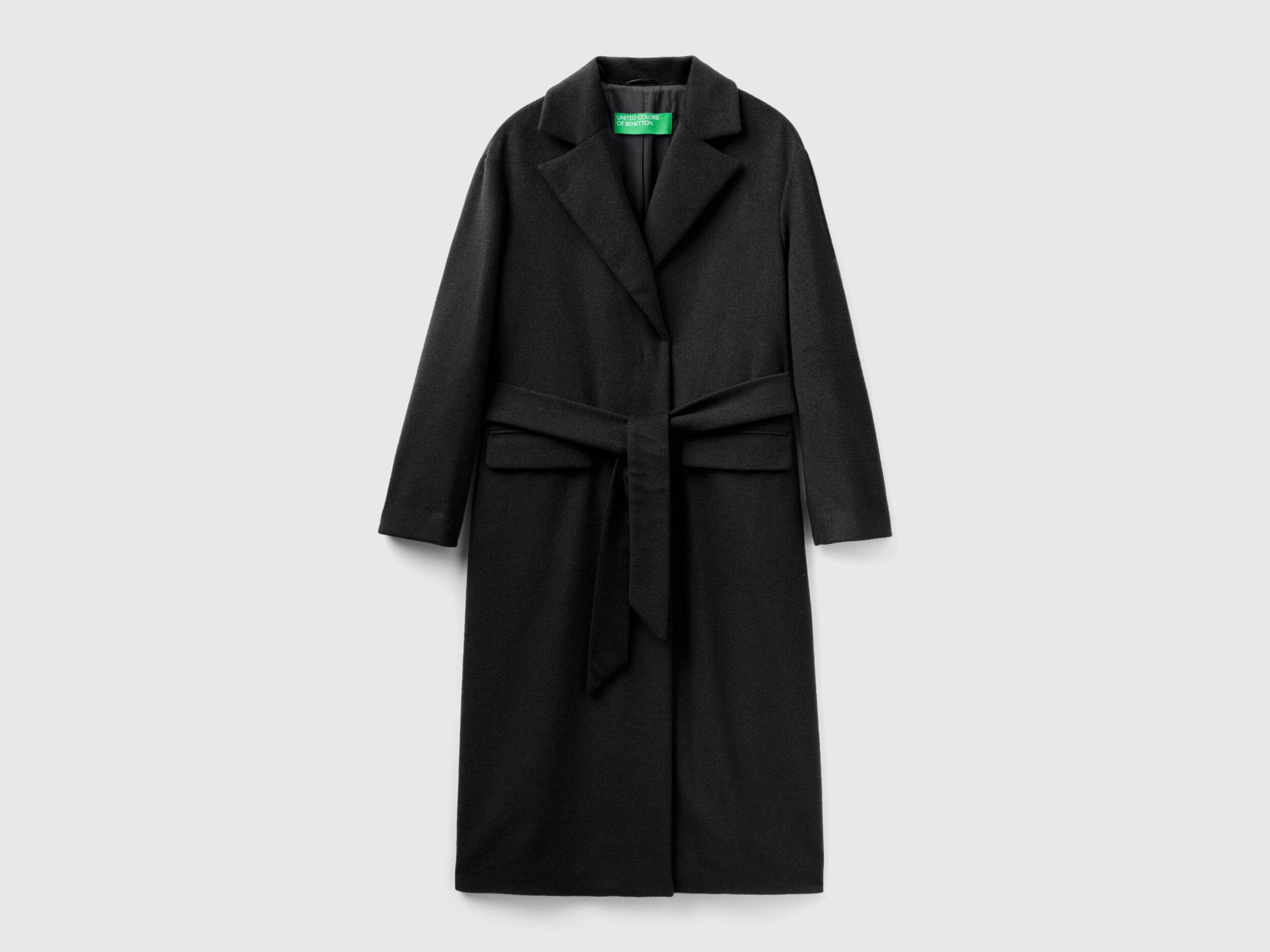 Manteau long avec ceinture Noir Benetton