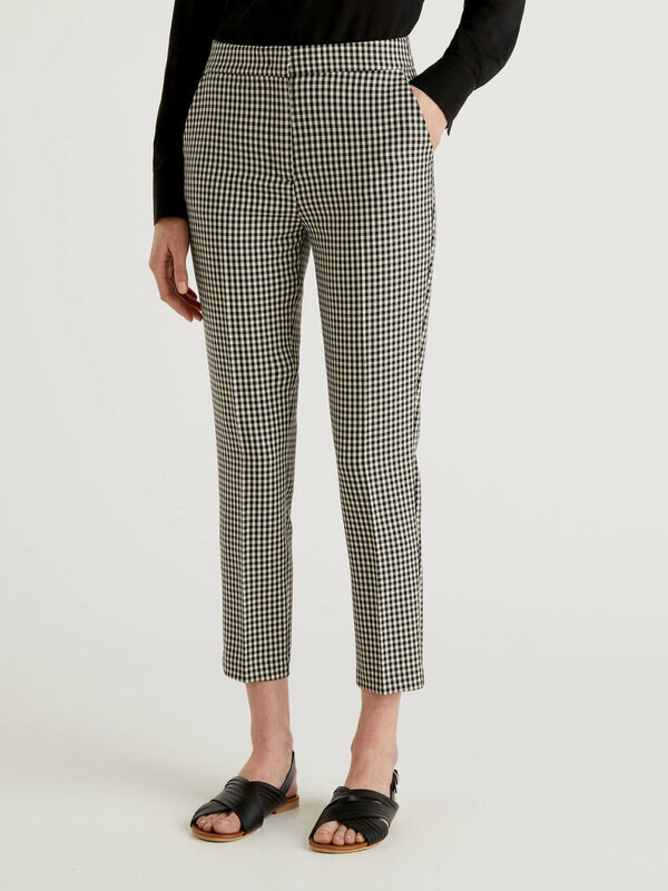 Pantaloni con fantasia a quadri Donna