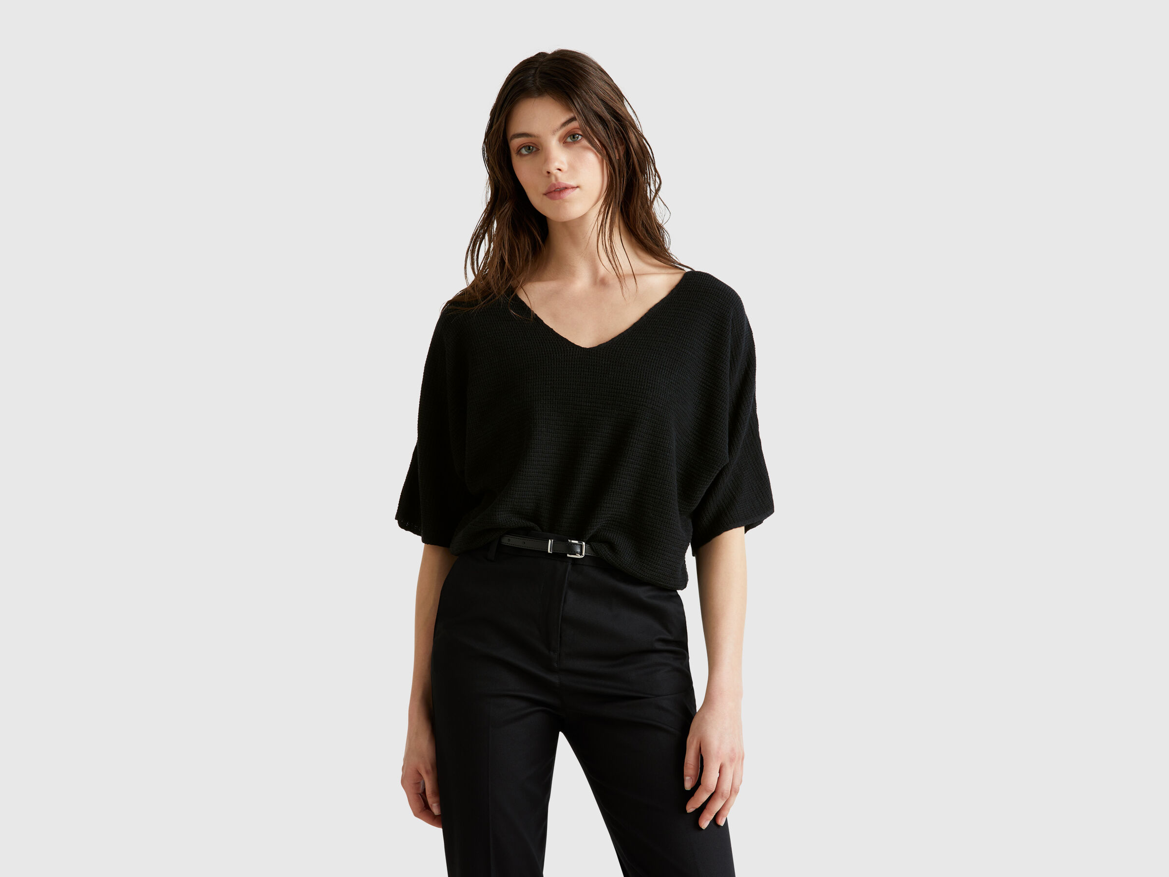 MAGLIA SCOLLO V M/M Donna image number 0
